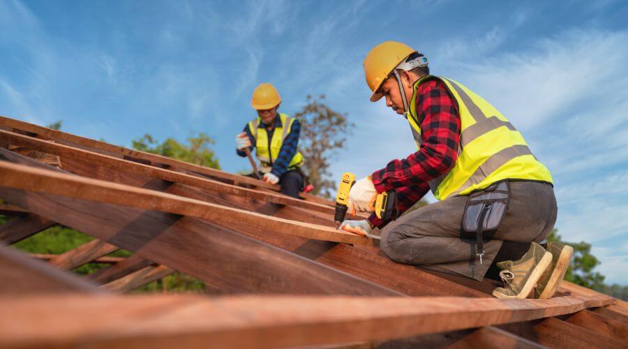 Professional New roof installation in Lapoint, UT